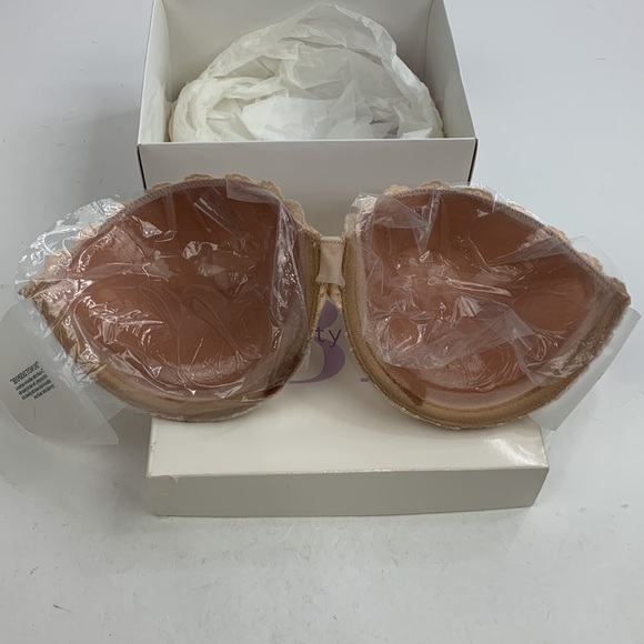 Strapless Backless Bra with body adhesive  Nude Lace Padded Size C Cup Underwire - Picture 2 of 10